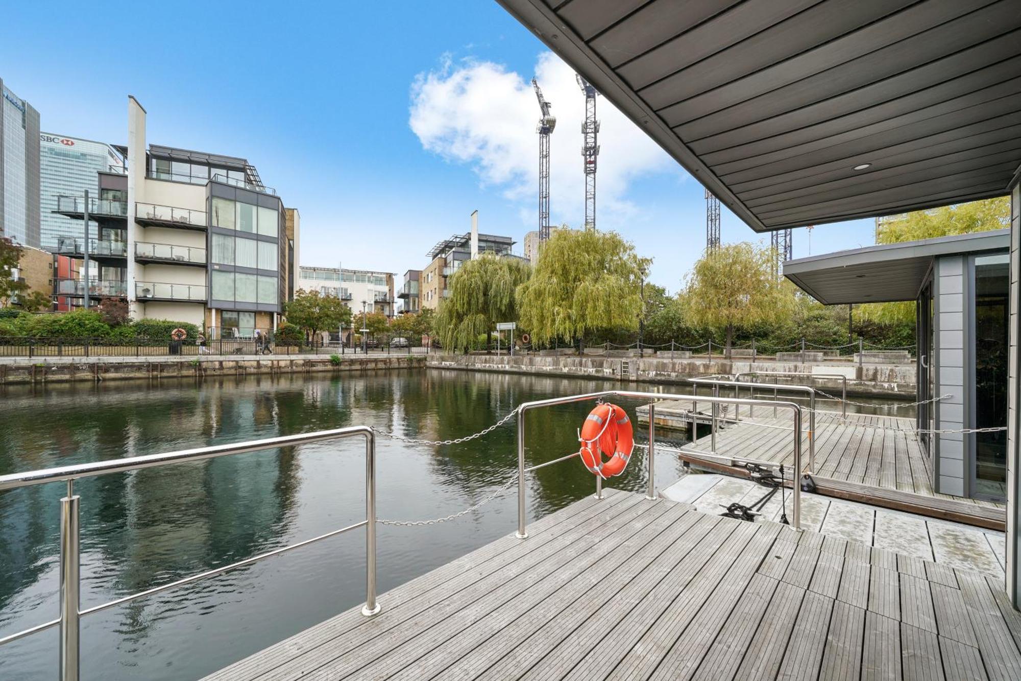 Unique Water Lodge In London - Sleeps 6 المظهر الخارجي الصورة