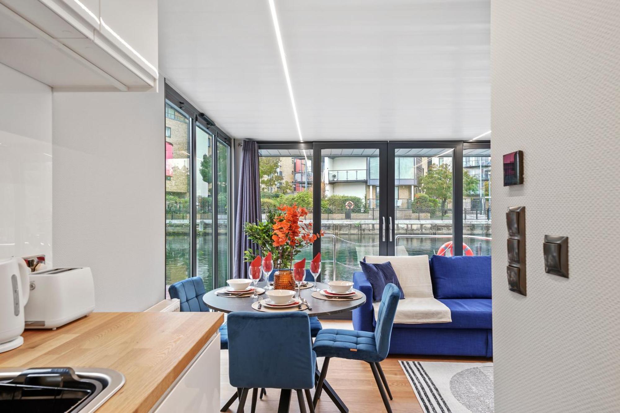 Unique Water Lodge In London - Sleeps 6 المظهر الخارجي الصورة
